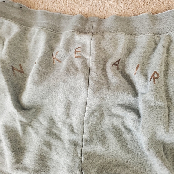 Nike Air sweatpants - Picture 2 of 8
